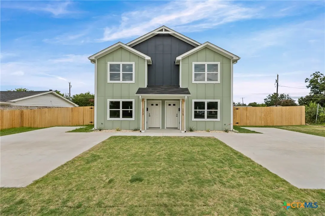 622 E 8th Avenue #A & B, Belton, TX 76513 - #1