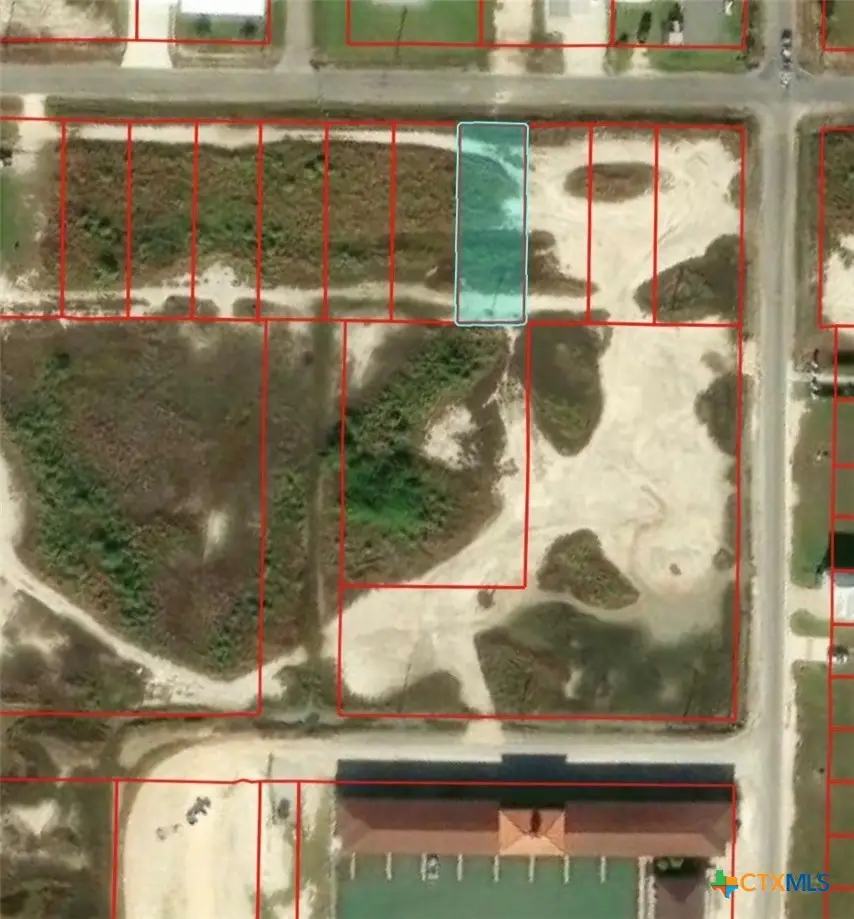 4 W Maple Street, Port Oconnor, TX 77982 - #1