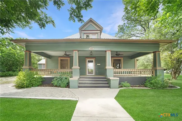 1222 W Hopkins Street, San Marcos, TX 78666