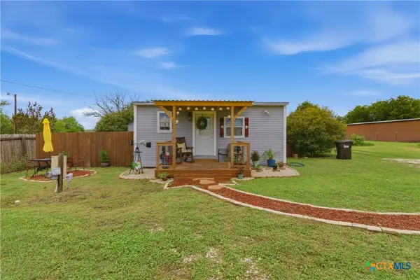 148 Dewey Lane, Seguin, TX 78155
