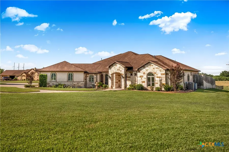 448 Champlain Street, Victoria, TX 77905 - #2