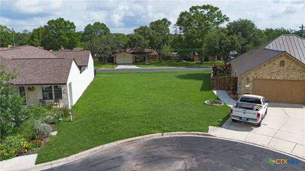 1732 Nordberg, Seguin, TX 78155