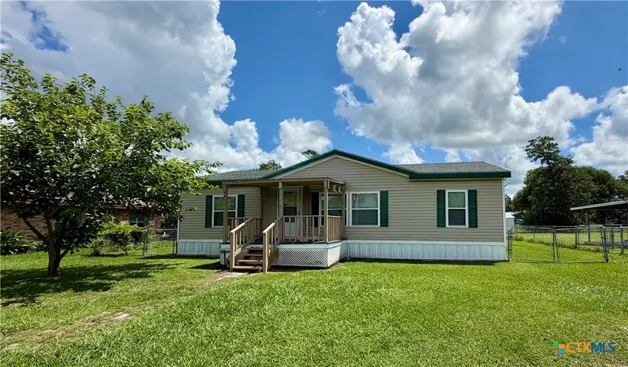 1210 N Drake Street, Edna, TX 77957 - #3