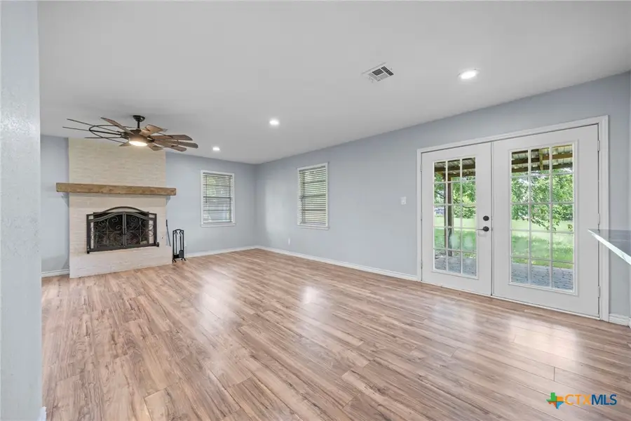 575 W 4th Street, Crawford, TX 76638 - #3