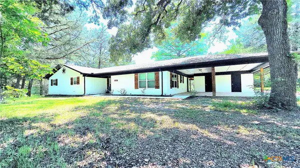 108 Private Road 1102, Streetman, TX 75859