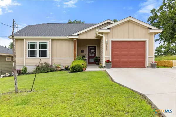 1625 Packsaddle Trail, Kingsland, TX 78639