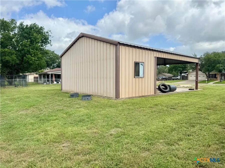 711 Third Street, Cuero, TX 77954 - #3