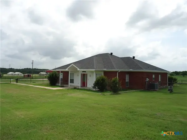 9630 Hunt Hill Road, Rogers, TX 76569