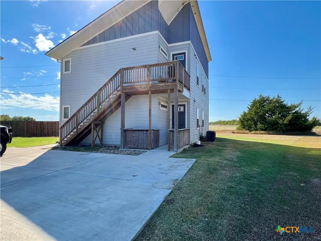 805 Hallie Cove, Lockhart, TX 78644 - #1