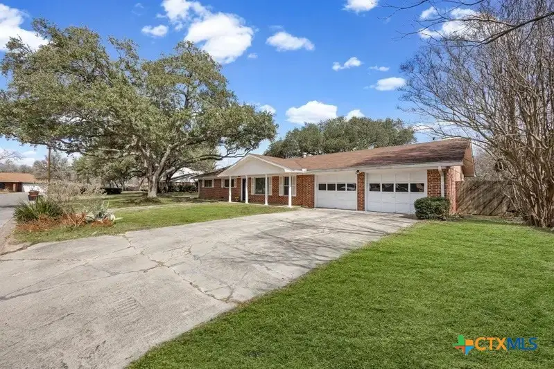 795 Vogel Drive, Lockhart, TX 78644 - #3