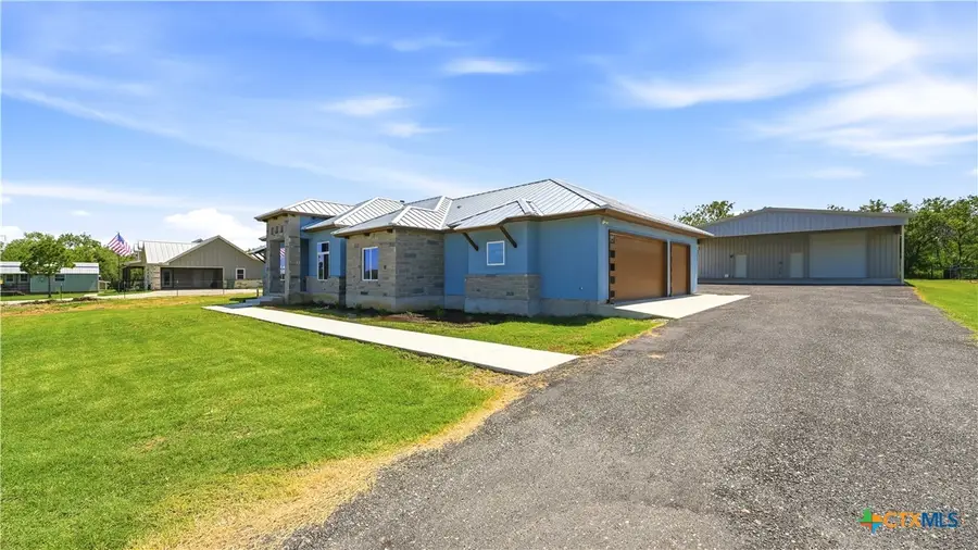 731 County Road 356, Adkins, TX 78101 - #3