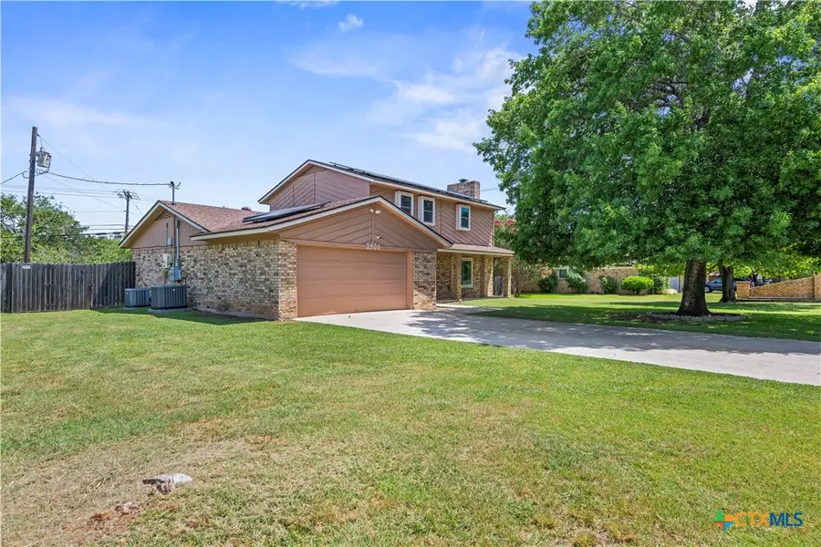 2906 Veterans Avenue, Copperas Cove, TX 76522 - #3