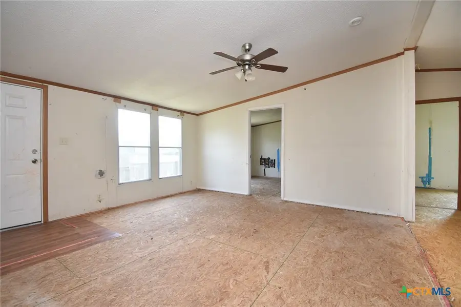 811 E Mesquite Lane, Victoria, TX 77901 - #3