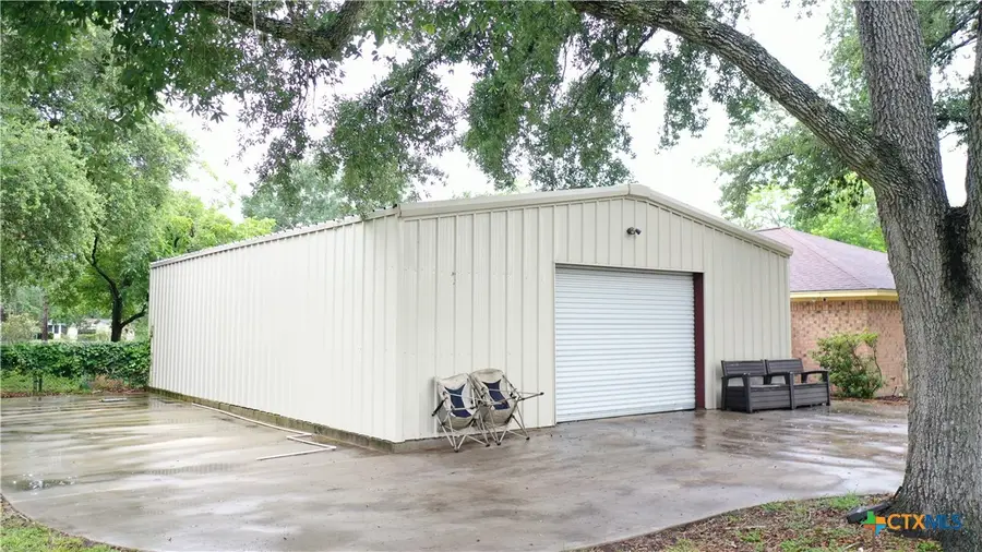 605 Broadmoor Street, Victoria, TX 77904 - #3