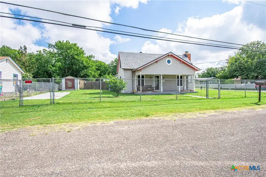 300 W Avenue J, Nolanville, TX 76559 - #2