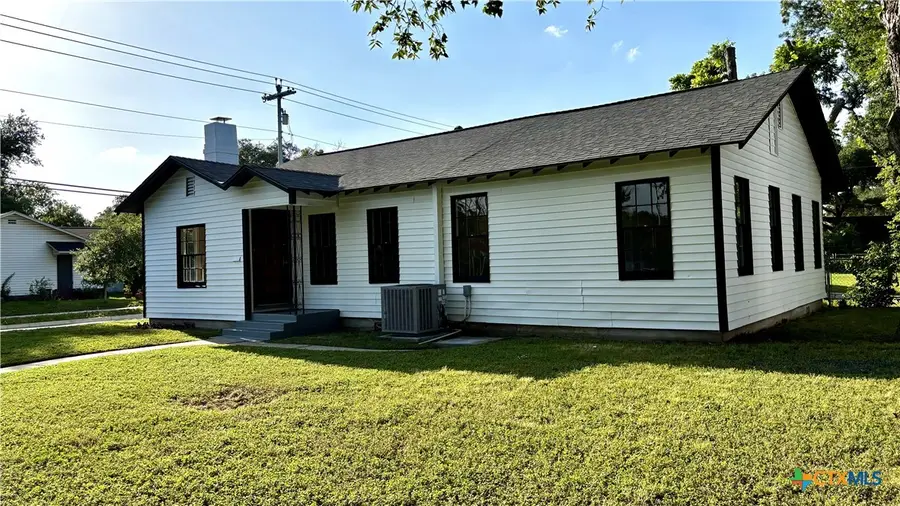 904 Bismark Street, Seguin, TX 78155 - #2
