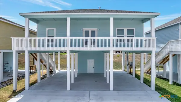 143 Paradise Drive, Rockport, TX 78382