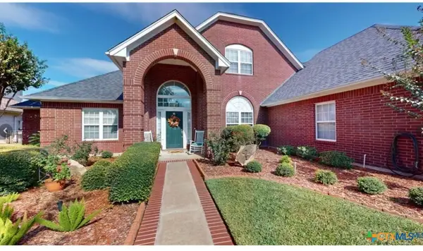 205 Willow Way, Victoria, TX 77904