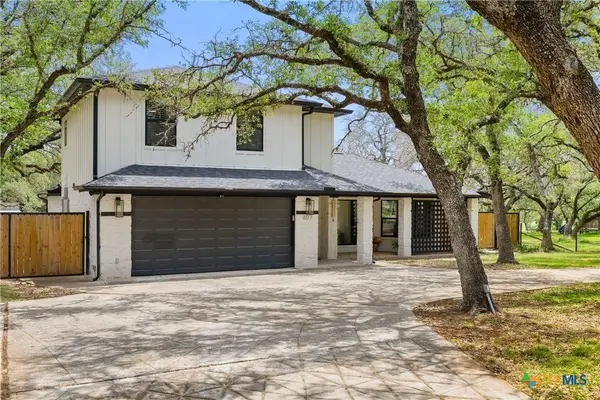 607 Liveoak Drive, Johnson City, TX 78636