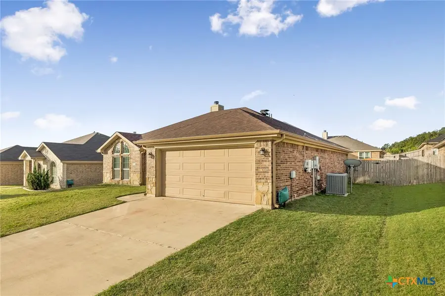 3704 E Appalachian Trail, Killeen, TX 76549 - #3