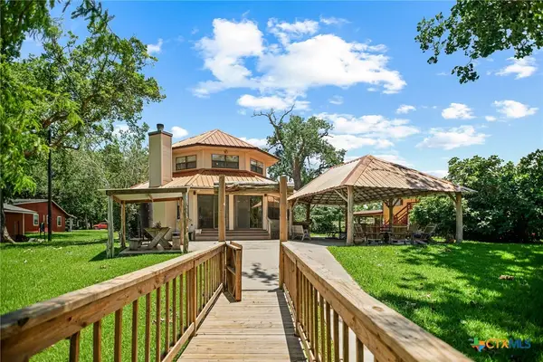 129 & 130 Selkirk Drive, Bay City, TX 77414