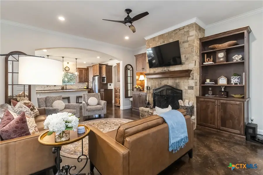 412 Elmwood Drive, New Braunfels, TX 78130 - #2