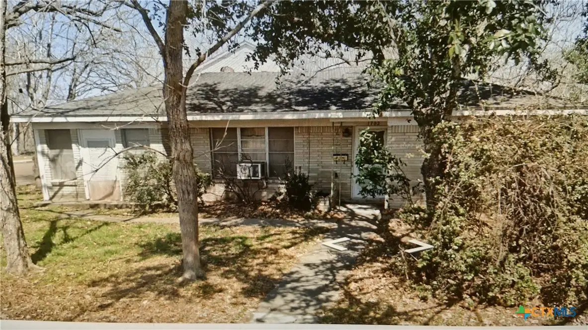 1702 Woodlawn Street, Victoria, TX 77901 - #1