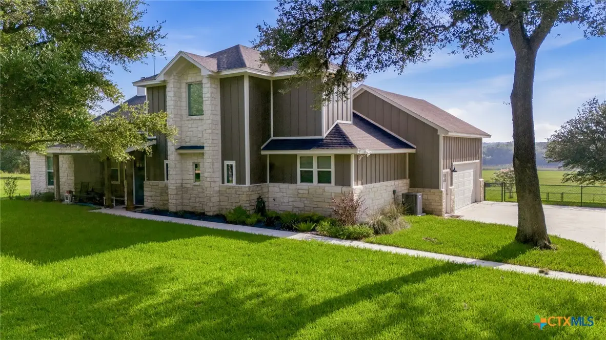 944 West Lake Trail, Victoria, TX 77905 - #1
