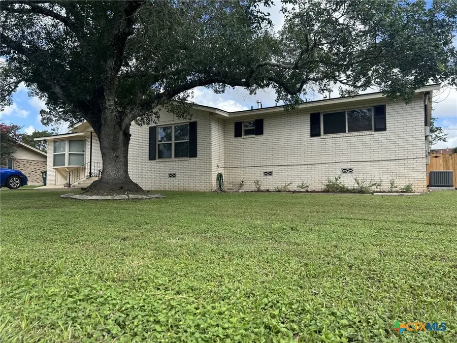 21 Ohio Avenue, New Braunfels, TX 78130 - #2