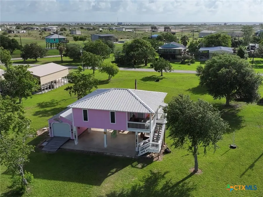 111 Springfield Avenue, Port Lavaca, TX 77979 - #3