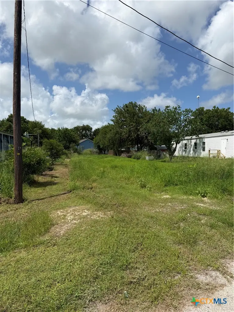209 E Washington Avenue, Seadrift, TX 77983 - #2