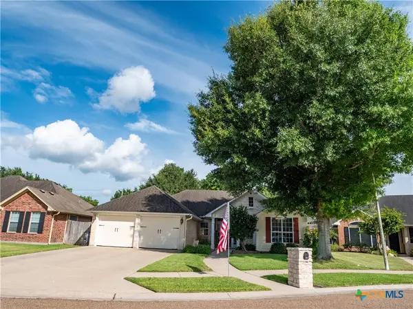 318 Green Gable Drive, Victoria, TX 77904