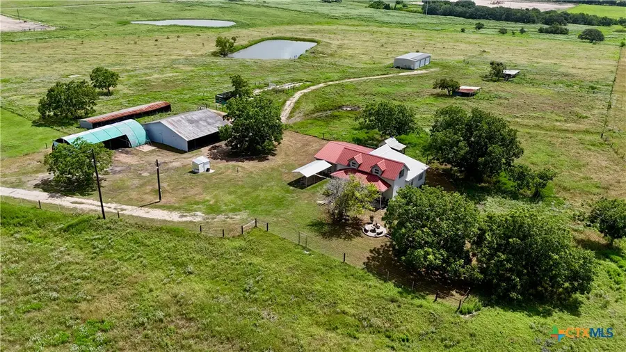 3901 N State Highway 95, Moulton, TX 77975 - #2