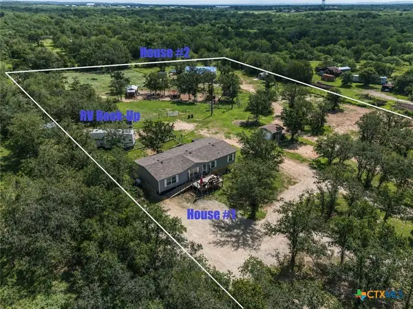 2755 Washburn Road, Luling, TX 78648
