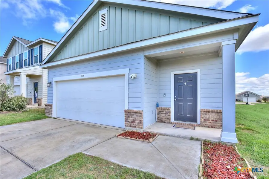 109 Helios Drive, Jarrell, TX 76537 - #2