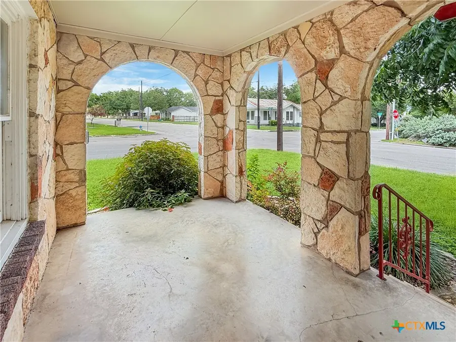 1195 W Coll Street, New Braunfels, TX 78130 - #3