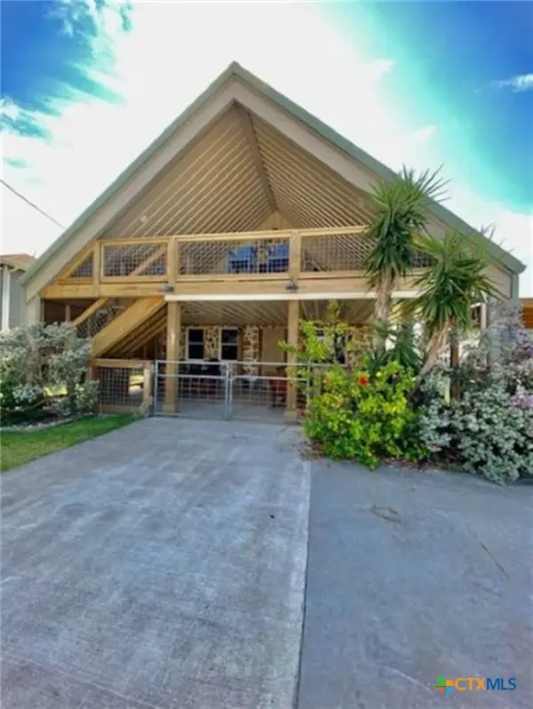 411 N Washington Boulevard, Port O'Connor, TX 77982