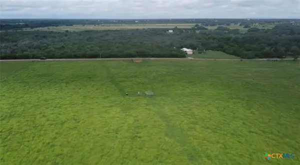 901 Walker Road, Goliad, TX 77963