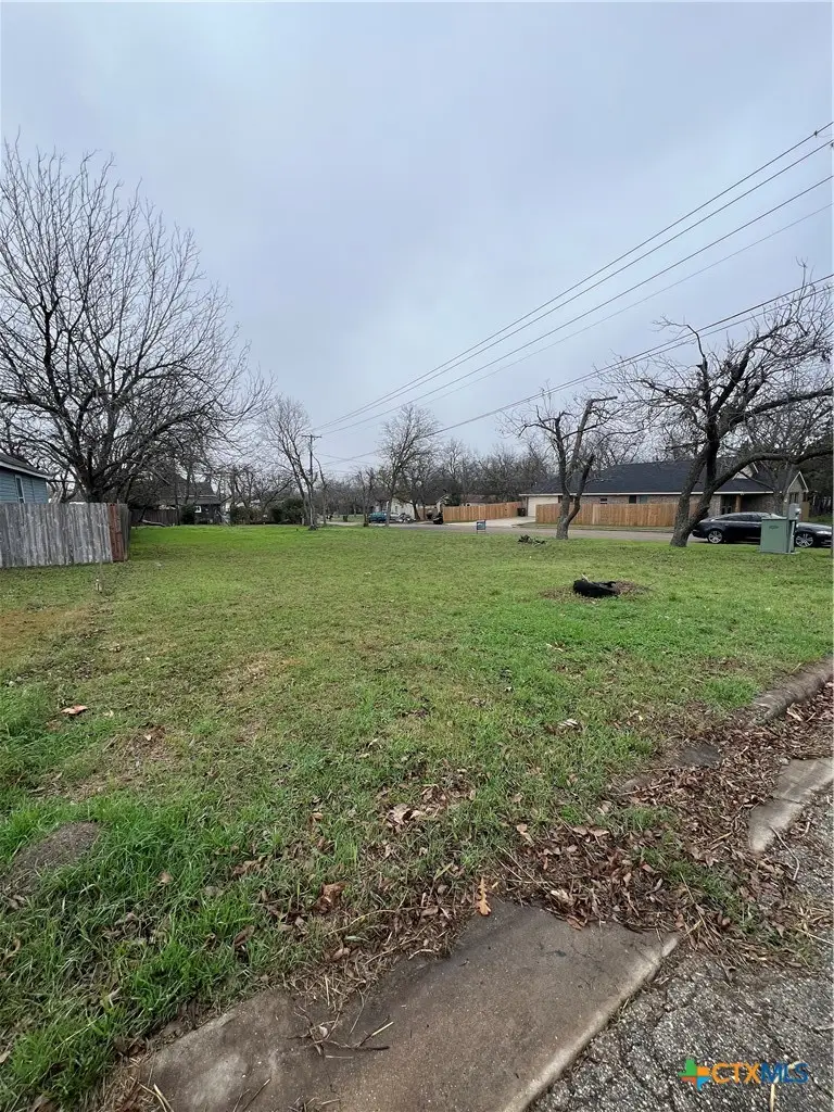 917 S 2nd Street, Temple, TX 76504 - #3