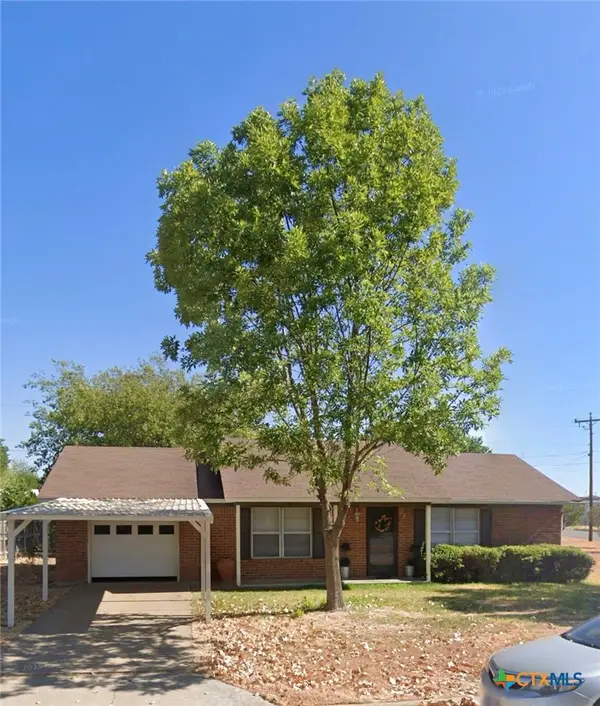 3417 Crown Drive, Gatesville, TX 76528