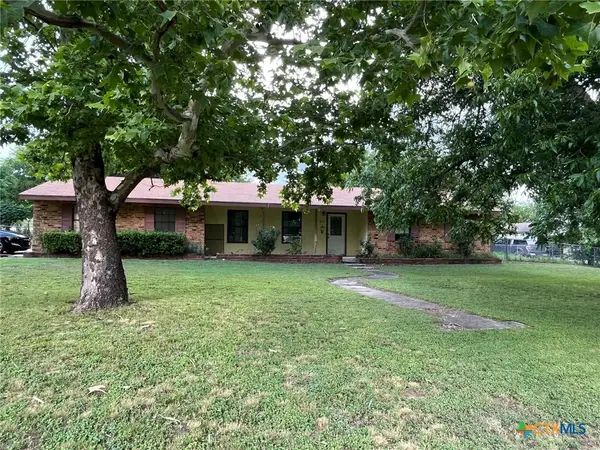 501 S 6th Street, Lometa, TX 76853