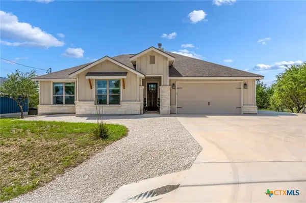 876 Primrose Path, Canyon Lake, TX 78133