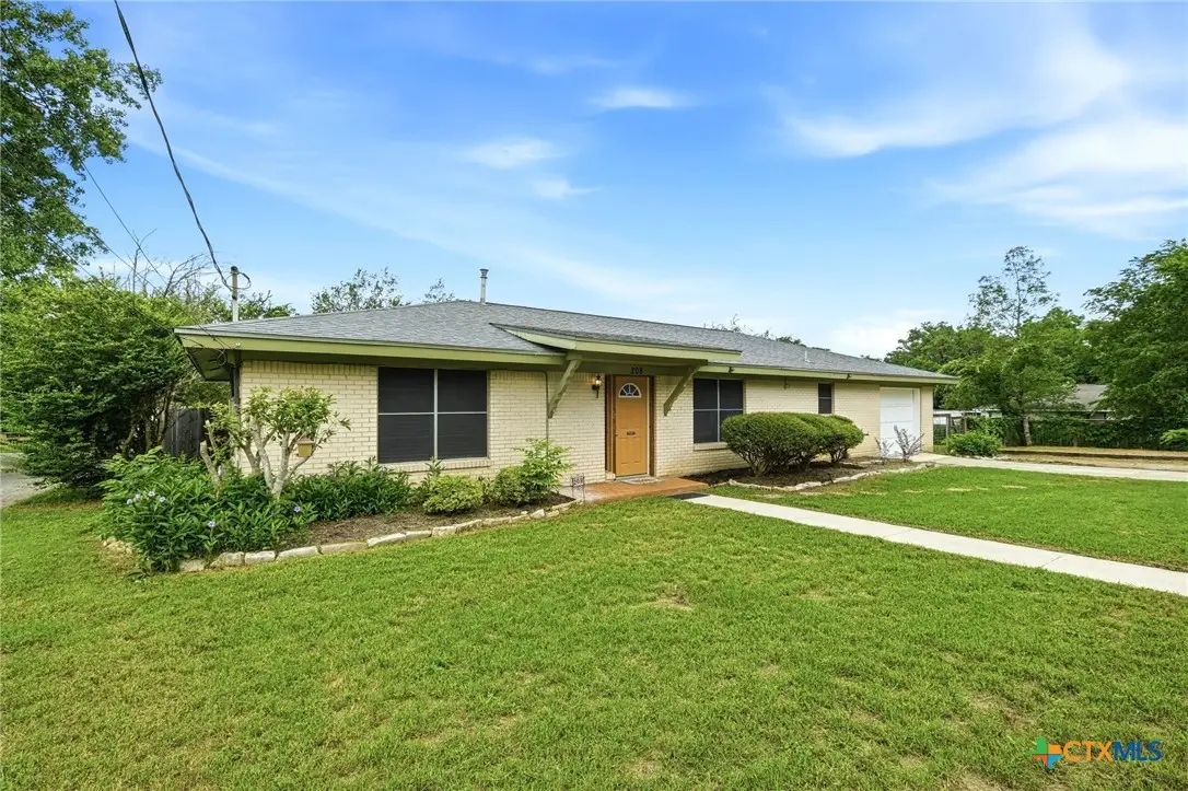 208 N Cedar Street, Buda, TX 78610 - #1