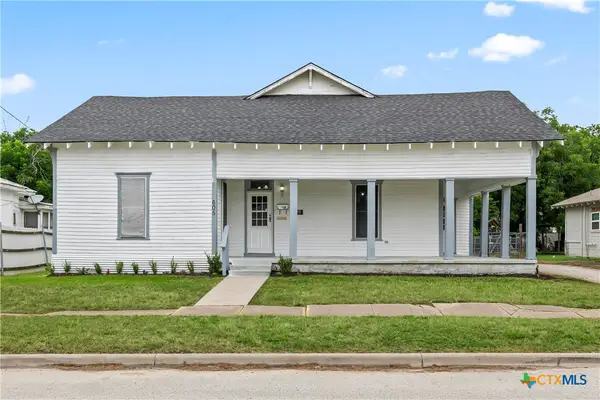 605 E Elm Street, Hillsboro, TX 76645