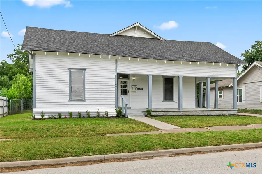 605 E Elm Street, Hillsboro, TX 76645 - #2