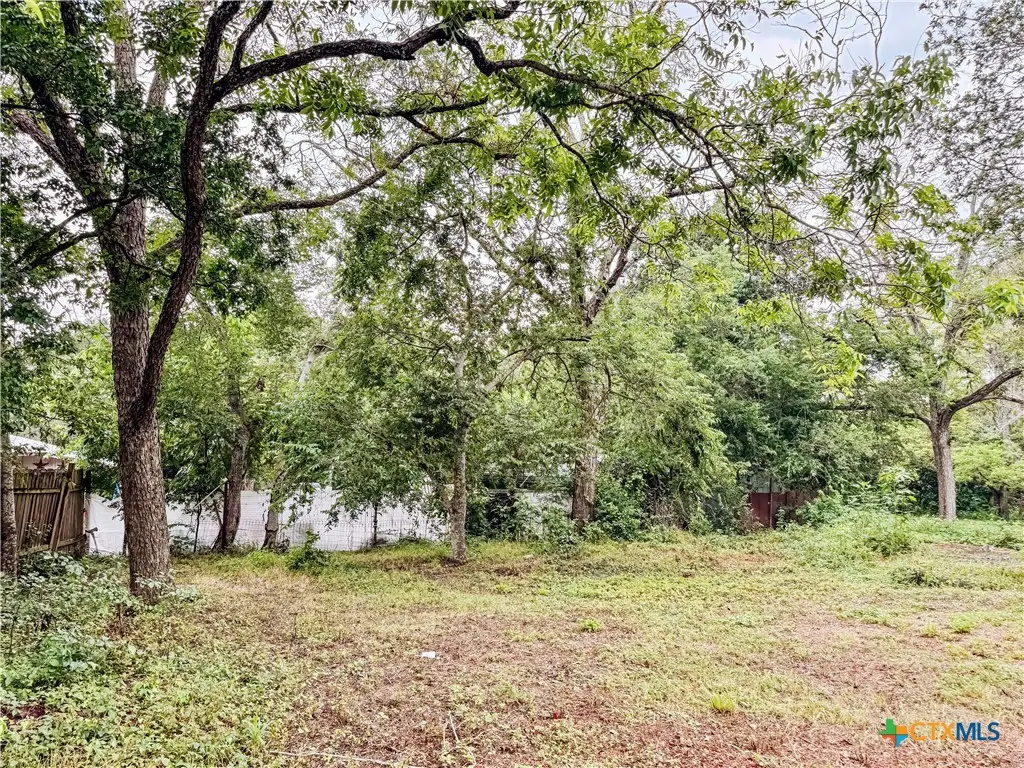 811 Saint John Street, Gonzales, TX 78629 - #1