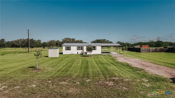 413 West Oaks Drive, Victoria, TX 77905