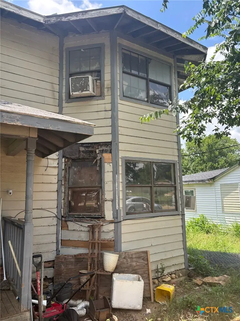407 N 14th Street, Gatesville, TX 76528 - #3