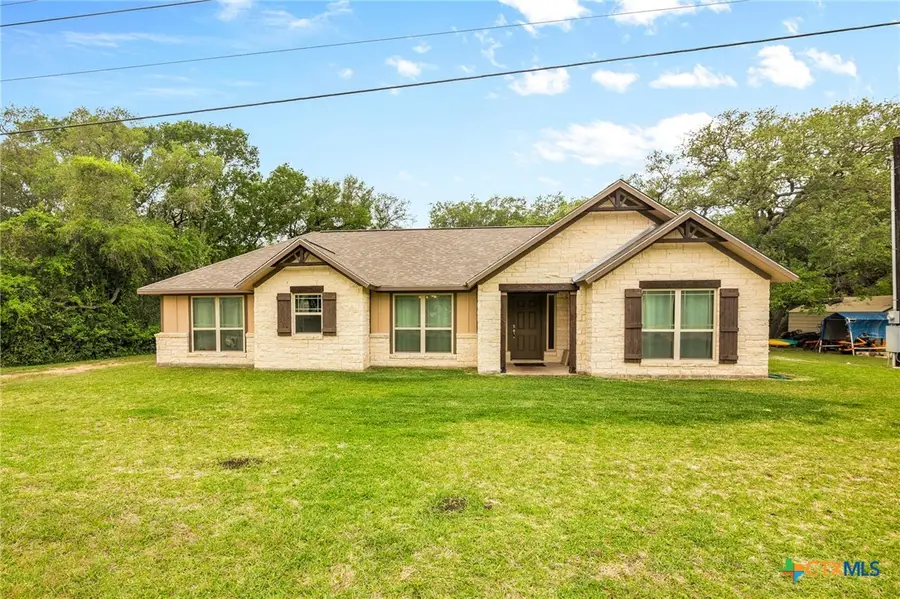 260 Oak Street, Palacios, TX 77465 - #2