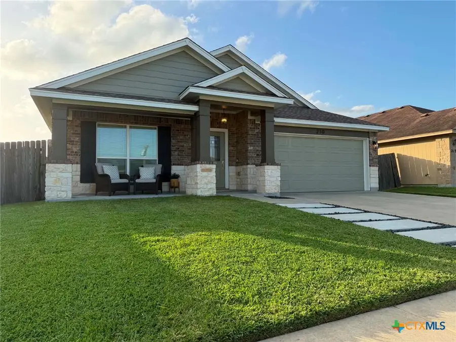 210 Cobble Stone Court, Victoria, TX 77904 - #2